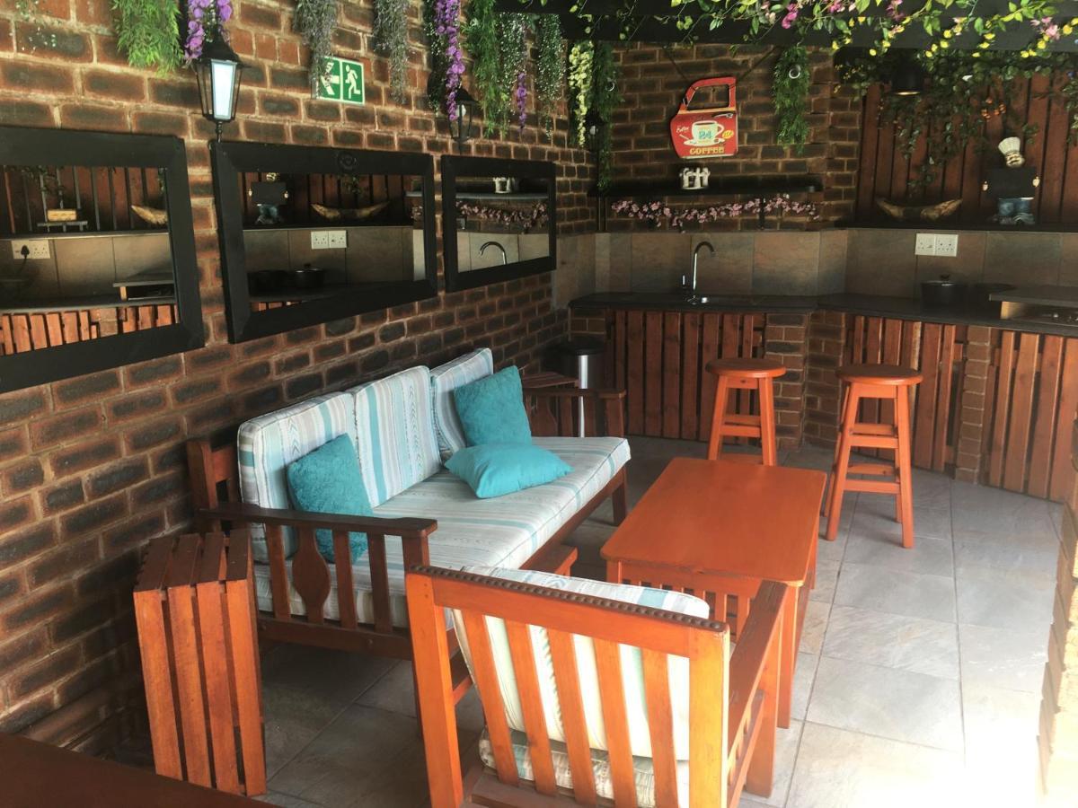 The Travel Inn Durban Exterior foto